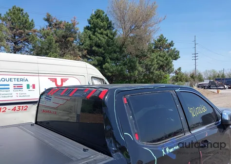 2020 GMC Sierra 1500 4Wd Short Box Sle из США, поврежденный, VIN 3GTU9BED1LG343169